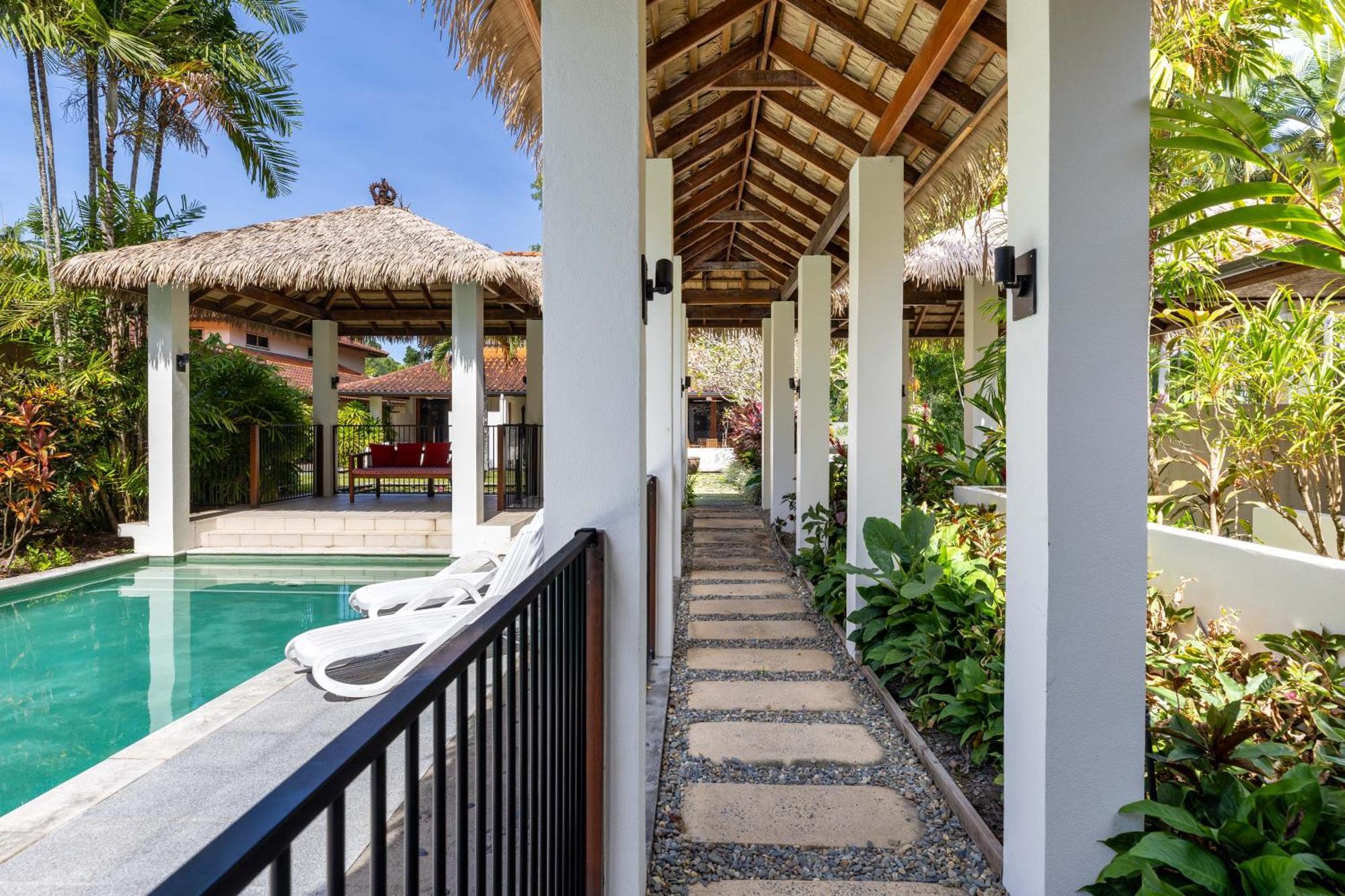 Surya Beachfront Villa Port Douglas Exterior foto