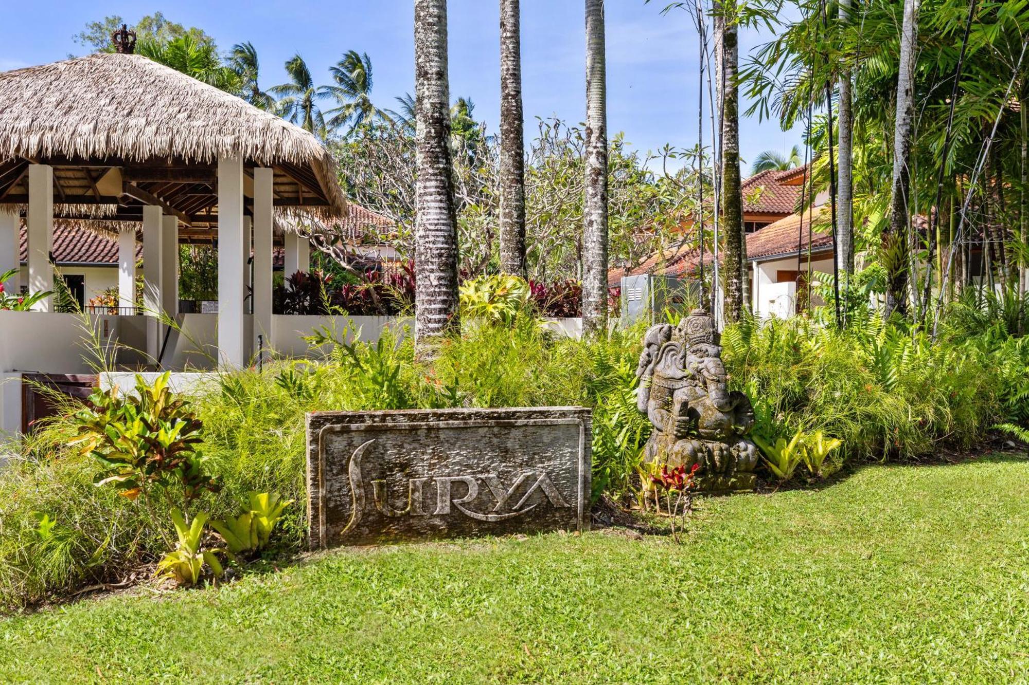Surya Beachfront Villa Port Douglas Exterior foto